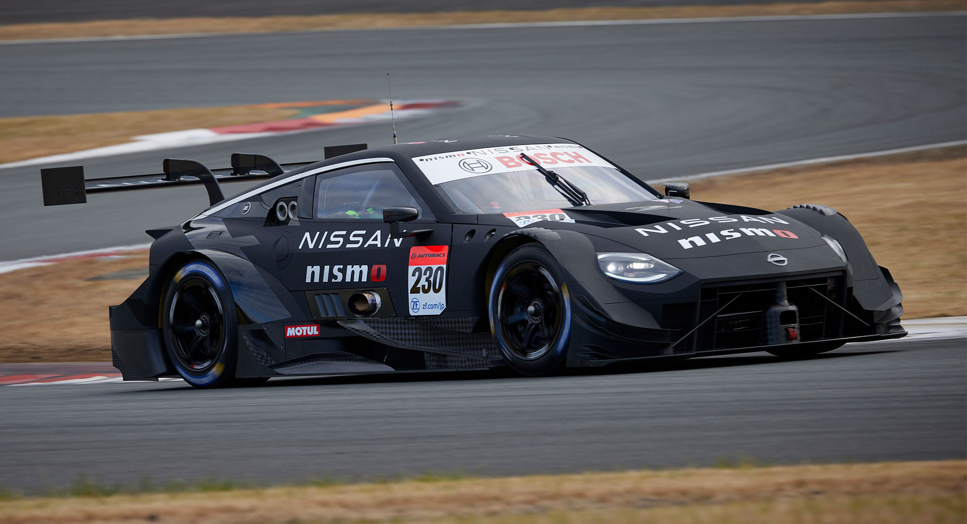 Nissan z gt500
