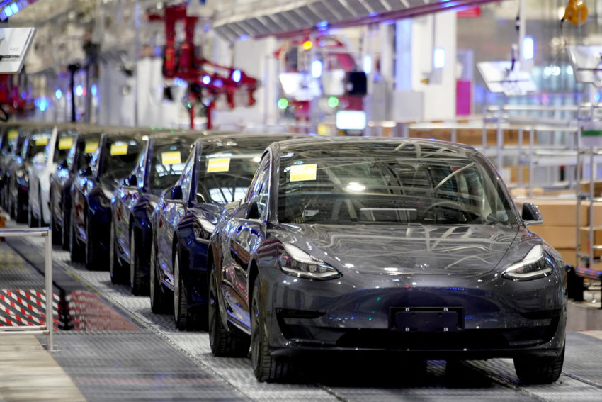 Striking Stats: Teslas Cutting-Edge Electric Automotives
