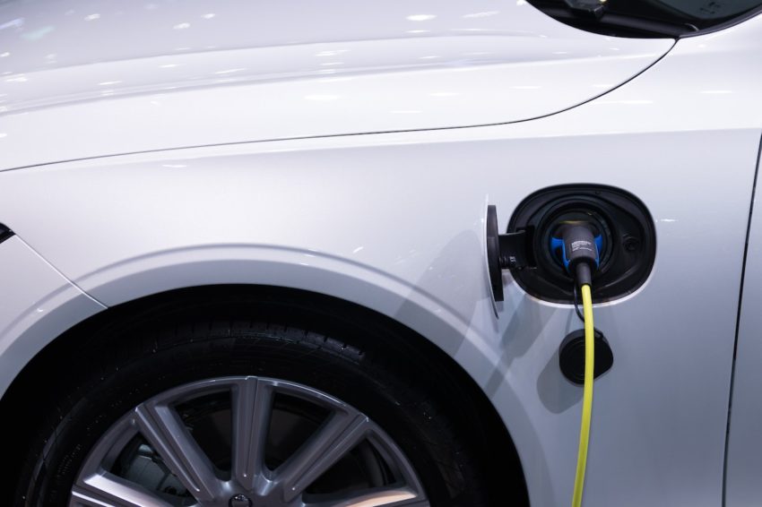 Benefits of Adding EV Charging Stations to Your Commercial Space
