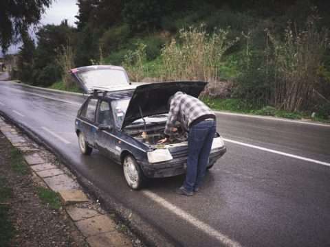 Photo by Mahmoud Yahyaoui: https://www.pexels.com/photo/man-fixing-a-car-28411660/